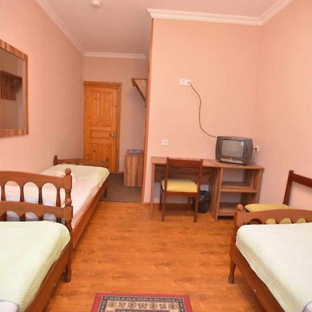 Hotel Nikea Paradiso Kutaisi Bagian luar foto
