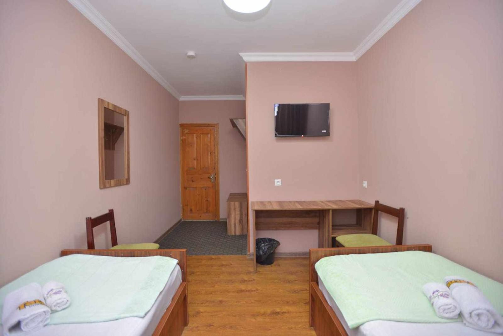 Hotel Nikea Paradiso Kutaisi Bagian luar foto