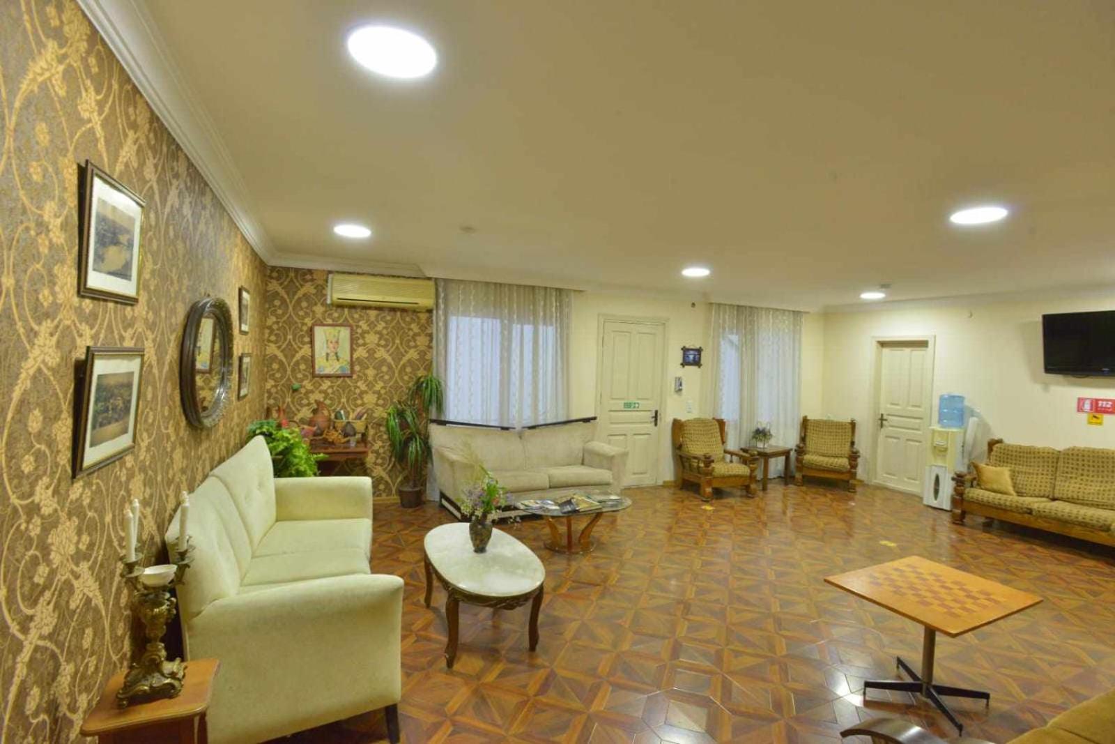 Hotel Nikea Paradiso Kutaisi Bagian luar foto
