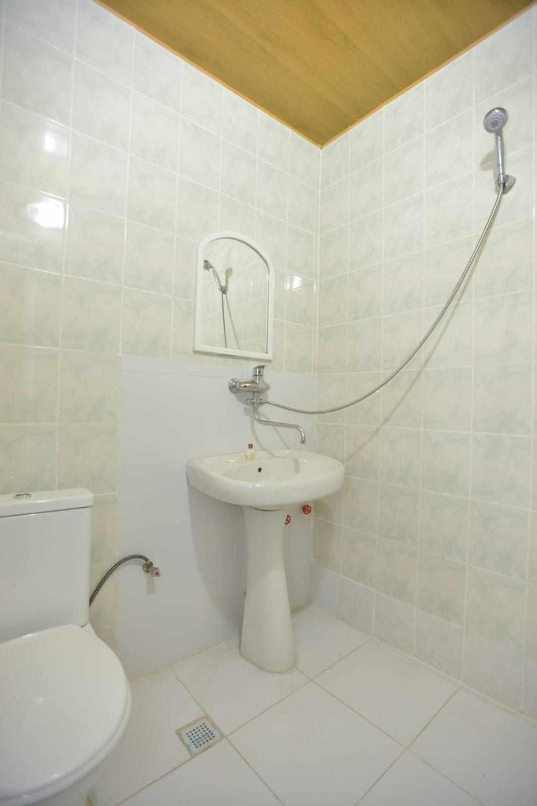 Hotel Nikea Paradiso Kutaisi Bagian luar foto
