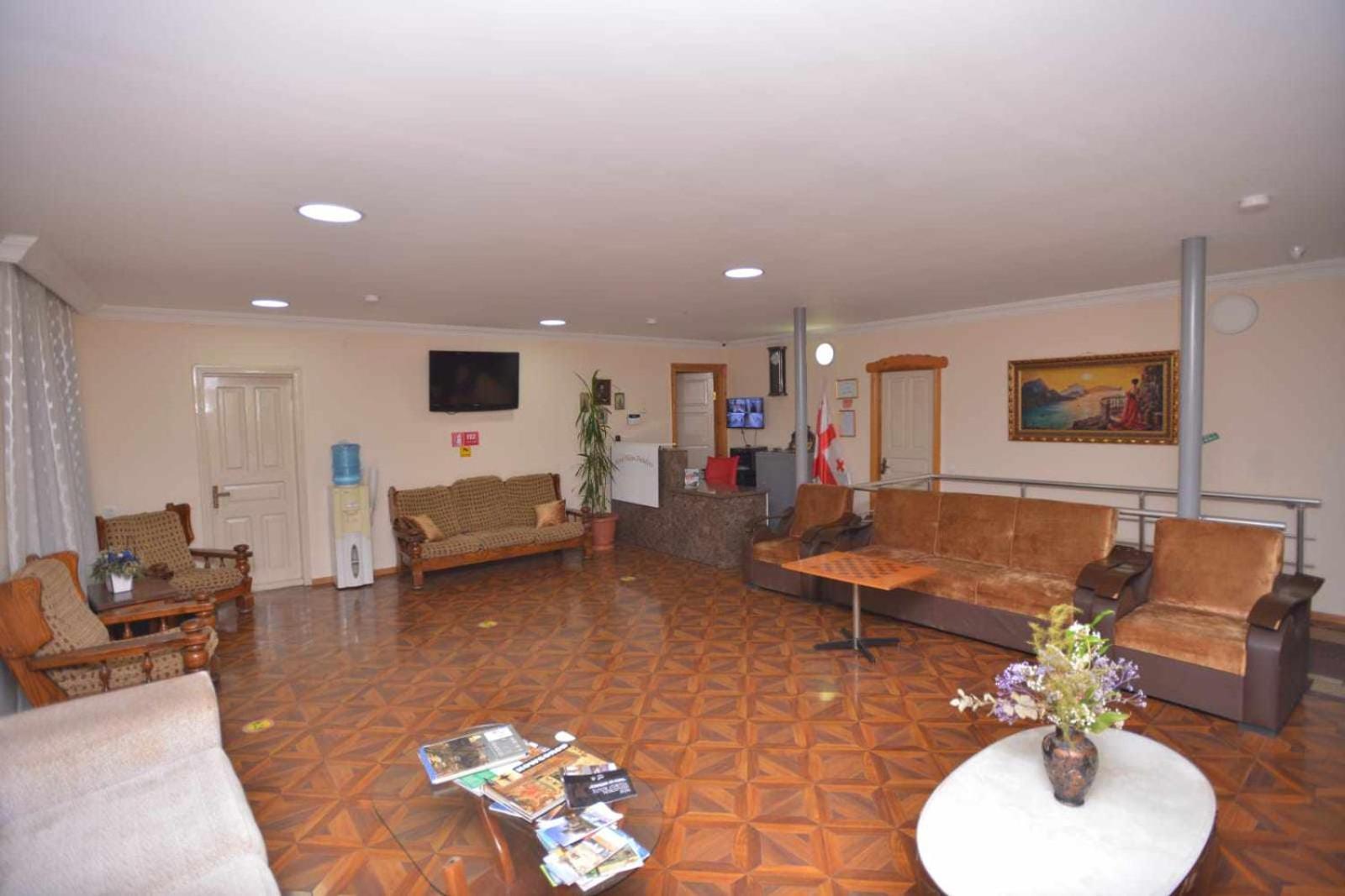 Hotel Nikea Paradiso Kutaisi Bagian luar foto