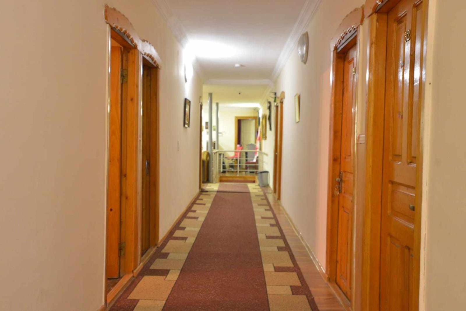 Hotel Nikea Paradiso Kutaisi Bagian luar foto